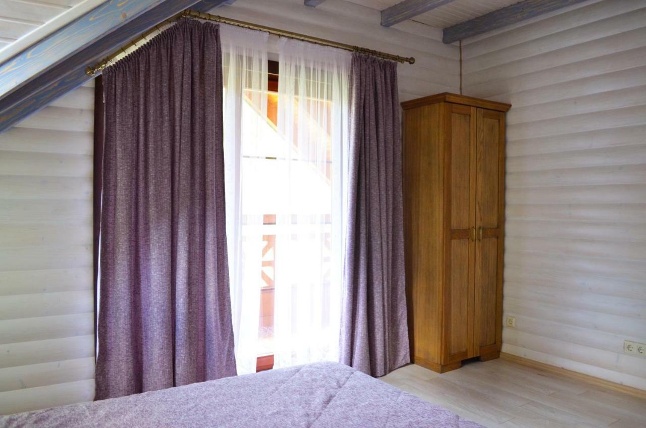 Ferienwohnung Knyazhyi Dvir Strigalnya Exterior foto