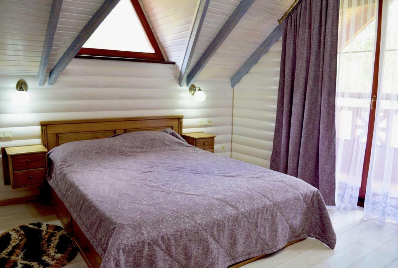 Ferienwohnung Knyazhyi Dvir Strigalnya Exterior foto